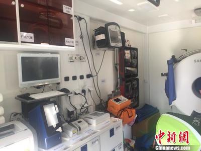 西南地區首輛移動CT腦卒中救護車在昆明投入使用