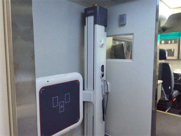 移動(dòng)醫(yī)療新篇章 多樣化體檢車助力健康中國